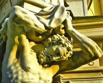 Plastiken und Skulpturen