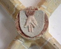 Schlussstein mit Schwurhand